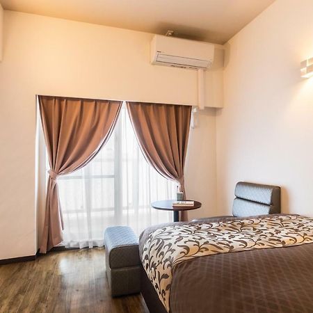 มิสเตอร์คินโจะ อิน ไวโอเลต อีสต์ทาวน์ Aparthotel นาฮะ ภายนอก รูปภาพ
